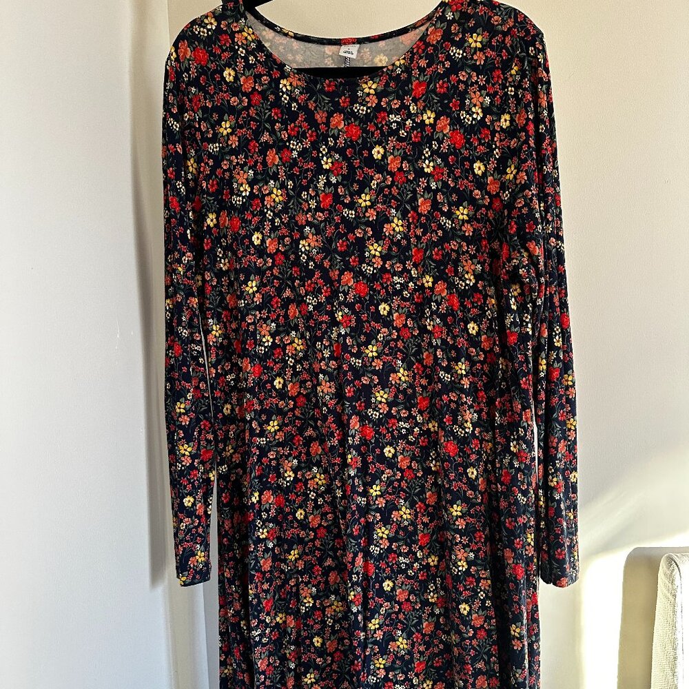 Old Navy Jersey-knit Long-sleeve Midi Swing Dress